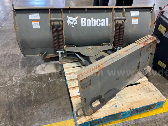 Bobcat Snowblade Attachment, Model 72 SNOW BLADE
