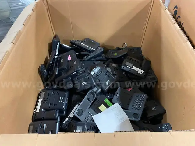 Lot of Used Cisco Office Phones, Model 8945