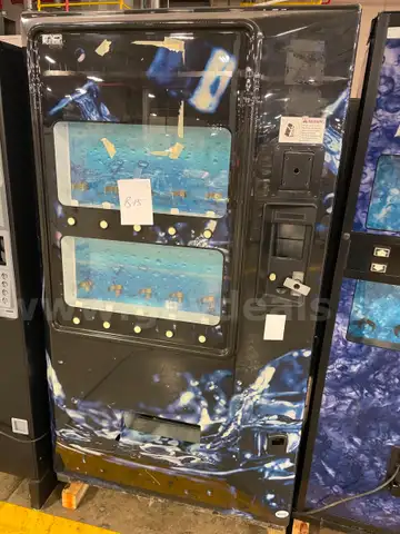 Vendo Vending Machine, Model 721GDL00010