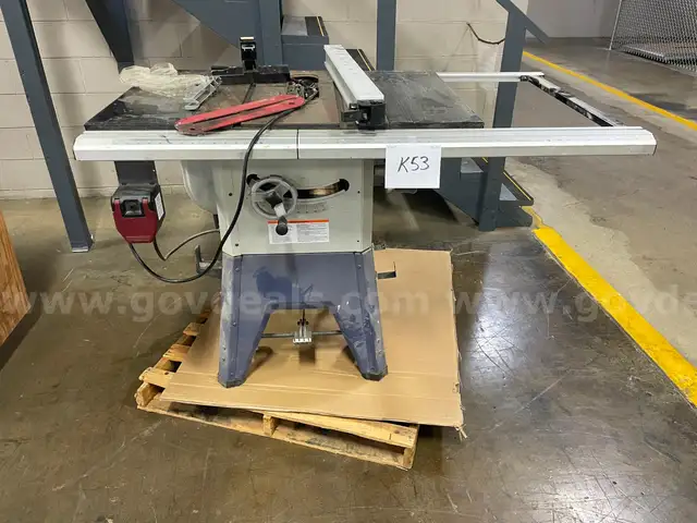 Dayton 10&#x22; Contractor Table Saw