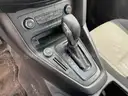 2017 Ford Focus SE SEDAN 4-DR, 2.0L L4