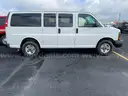 2016 GMC Savana 3500 Passenger VAN, 4.8L V8