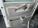 2017 GMC Savana 2500 Passenger VAN, 4.8L V8