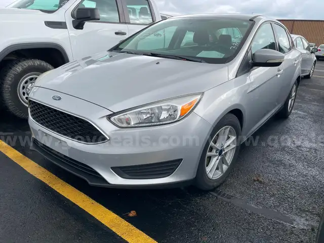 2017 Ford Focus SE SEDAN 4-DR, 2.0L L4  *LOW MILES*