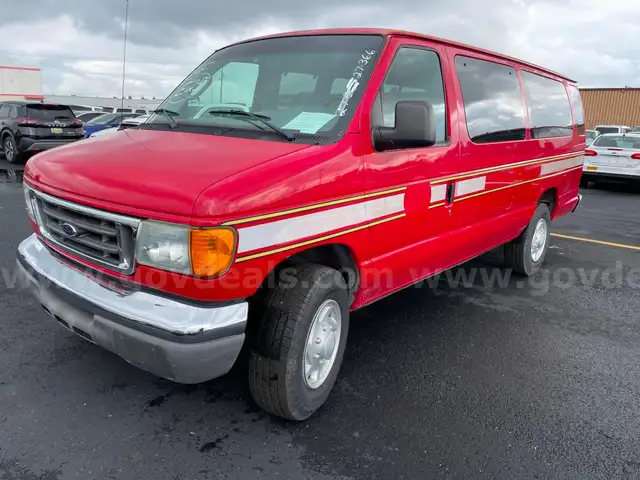 2006 Ford Econoline E350 Passenger Van, 5.4L V8