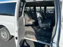2017 GMC Savana 3500 Passenger VAN, 4.8L V8