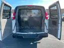 2017 GMC Savana 3500 Passenger VAN, 4.8L V8