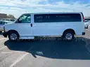 2017 GMC Savana 3500 Passenger VAN, 4.8L V8