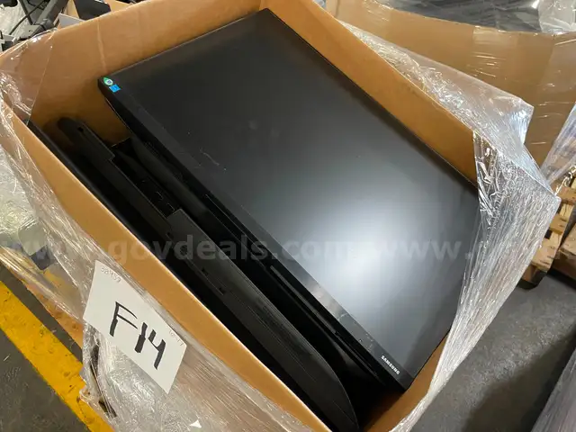 Lot of PC Monitors, Cisco Phones, and Other PC Items