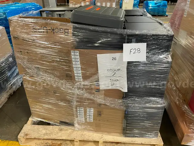 Lot of Dell Desktop PCs, Monitors, and Office Phones