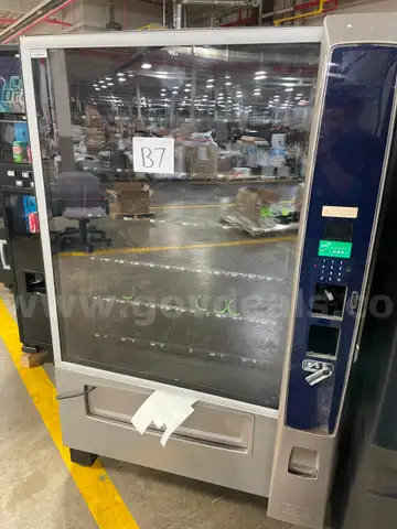 Crane Merchant Media 6 Vending Machine, Model 472D - Chilled