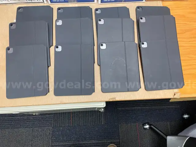 Lot of (12) iPad Airs, 4th Generation with Keyboards