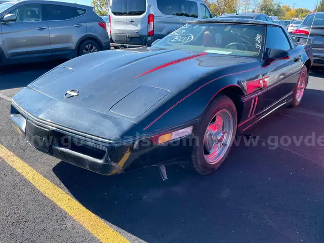 1985 Chevrolet Corvette COUPE 2-DR, 5.7L V8