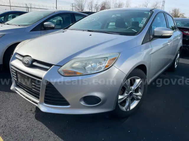 2014 Ford Focus SE SEDAN 4-DR, 2.0L L4