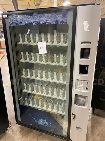 Dixie-Narco Vending Machine, Model DN5800-7