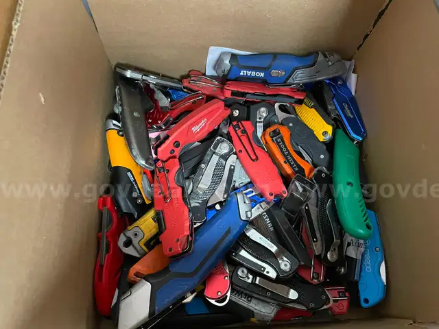 Lot of Misc. Box Cutters & Carpenter Knives
