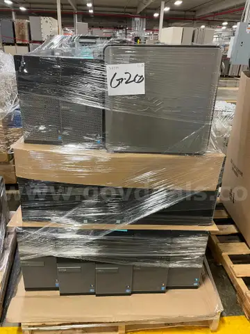 Lot of Various Dell Desktop PCs
