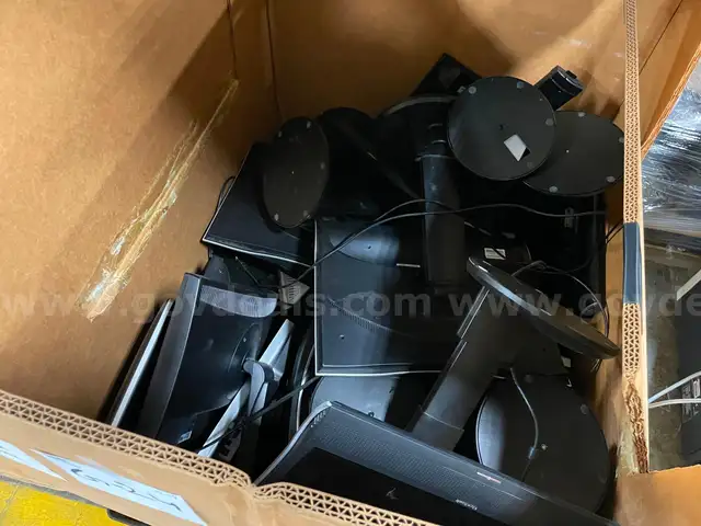 Lot of Various PC Monitors