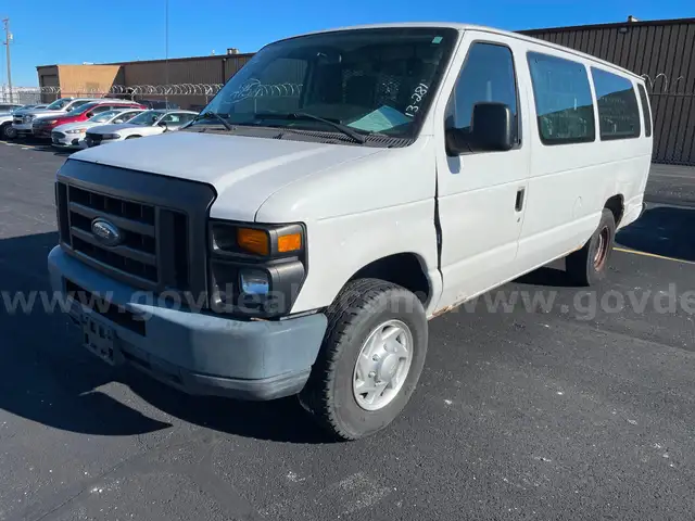 2011 Ford Econoline E-350 XL Super Duty Extended Van, 5.4L V8