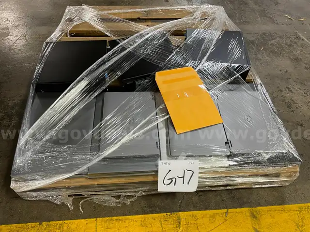 Lot of Laptops and Desktop PCs