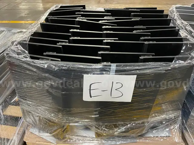 Lot of Dell PC Monitors