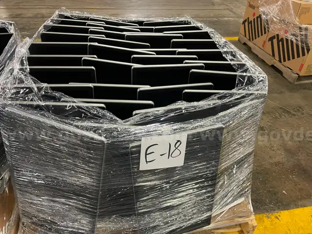 Lot of Dell PC Monitors