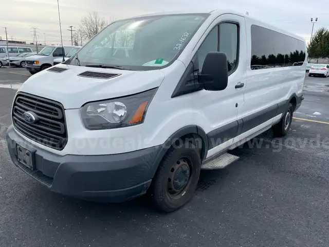 2018 Ford Transit 350 Low Roof PASSENGER VAN, 3.7L V6