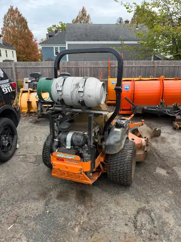 SCAG    WILDCAT     MOWER