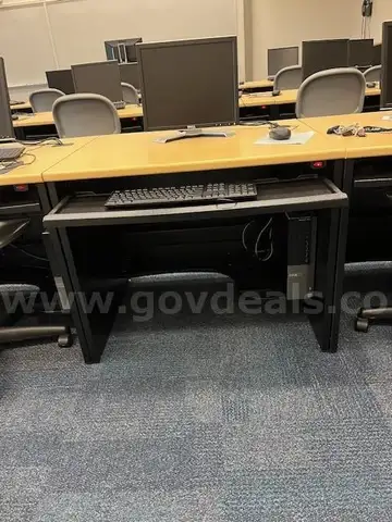 Used Computer Table