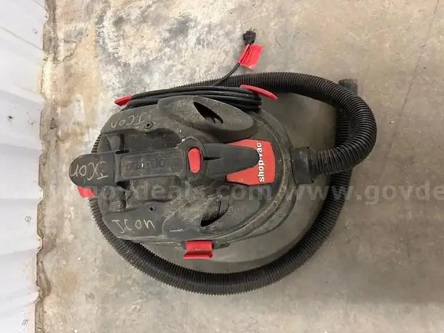 Shop Vac 5 Gallon 6hp wet or dry