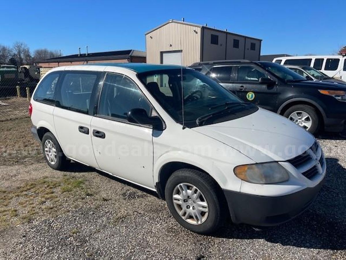 2005 Dodge Caravan Govdeals 0024