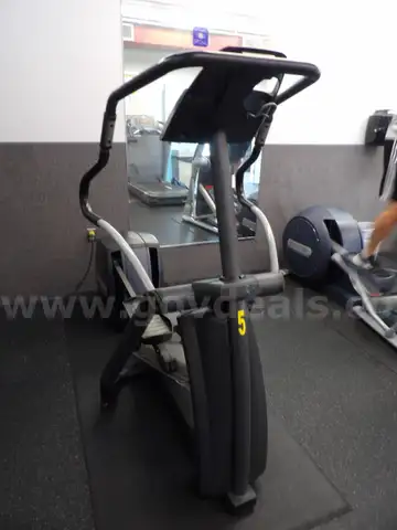 Precor Elliptical EFX546