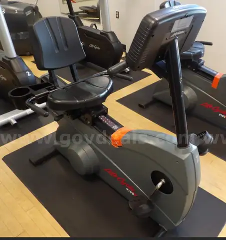 Life Cycle 9100 Stationary Exercise Bicycle