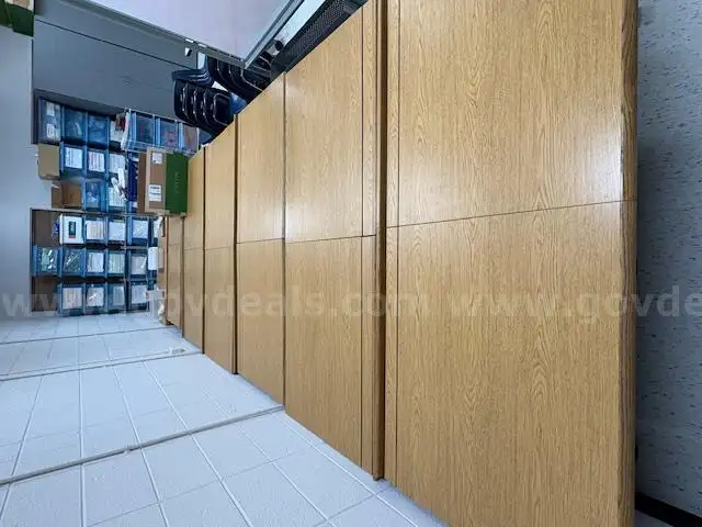 6 computer tables/desks