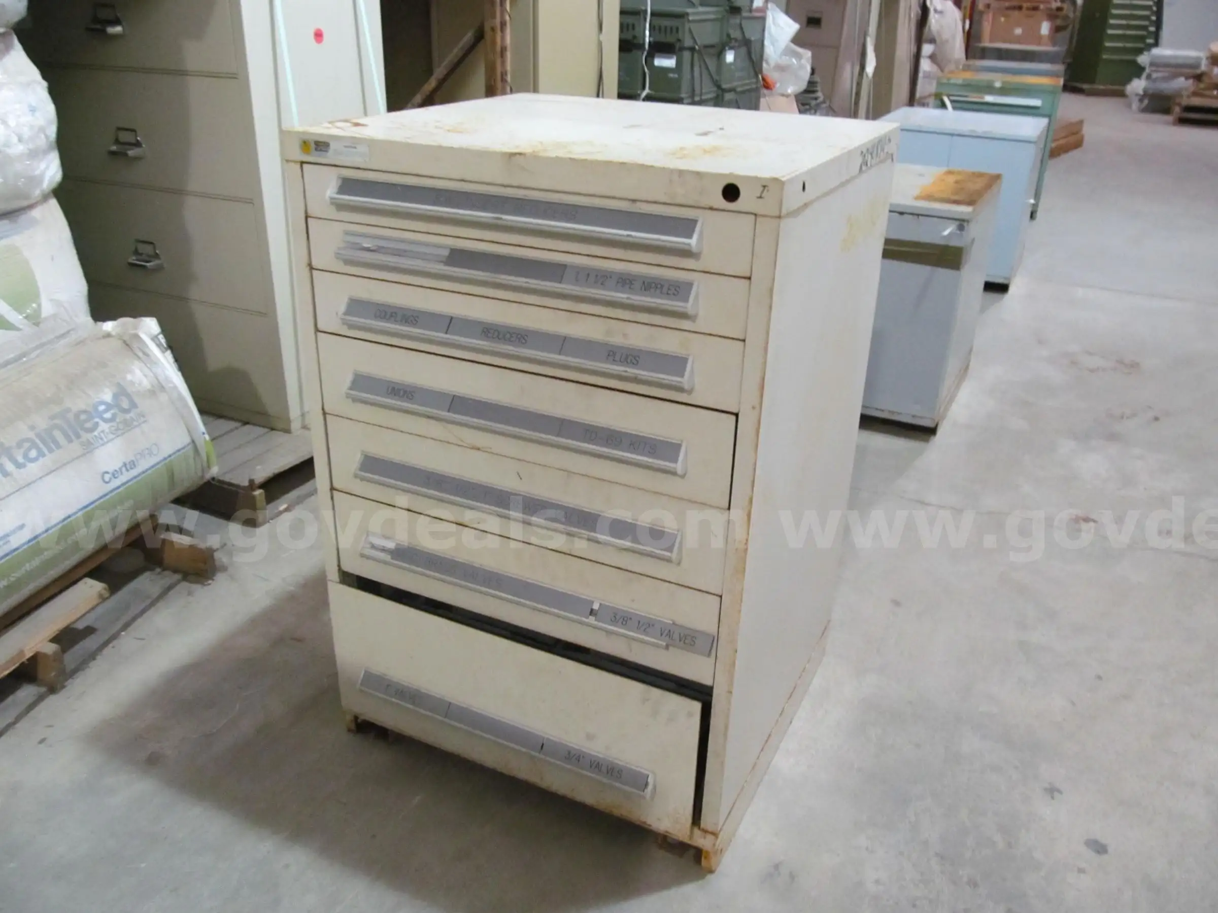 7 Drawer Vidmar Tool Cabinet with Dividers