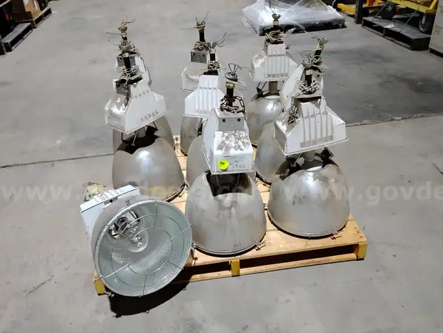 Pallet of Nine Holophane Metal Halide Industrial Lights