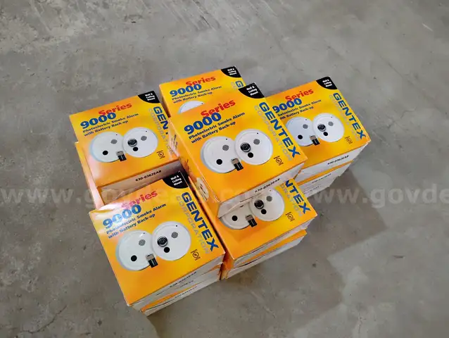 Lot of 16x Gentex Series 9000 Photoelectric Smoke Alarms