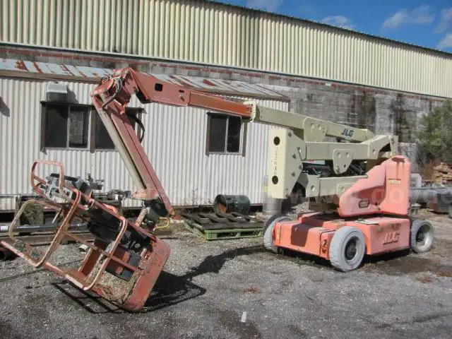 JLG  Electric Aerial Manliftb #E400 AJD