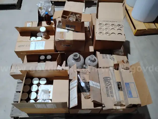 Pallet Lot of Misc Glassware / Laboratory Glass
