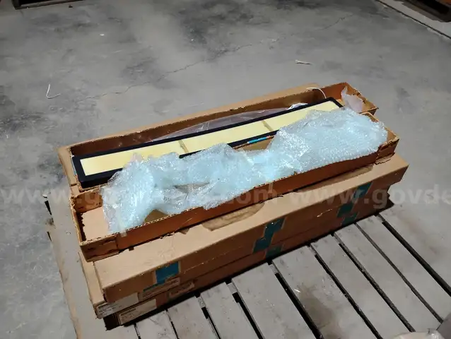 Lot of 10 ea Astronic Corp Air Craft Lights