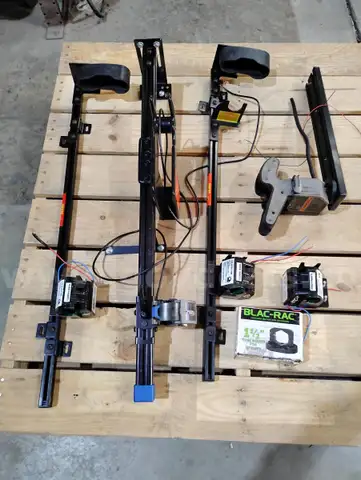 Lot of Six Locking Rifle Mounts for Vehicles