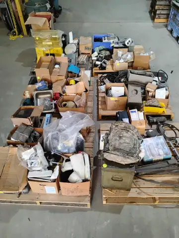 6 Plt Misc Industrial Lot : boat motor, projector, meters, gauges and more