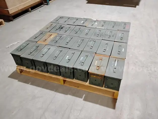 1 Pallet Lot of 32 ea Medium Ammo Cans