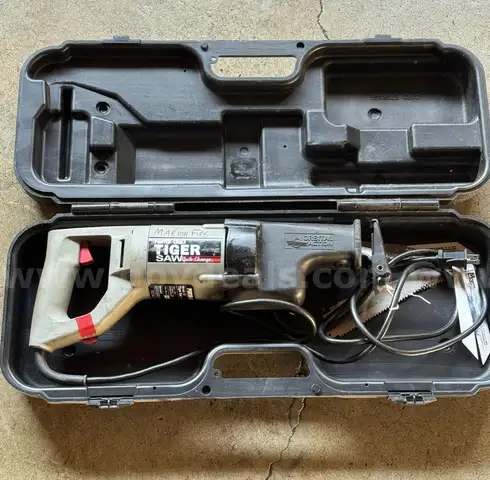 Porter Cable &#x22;Tiger Saw&#x22; recip saw