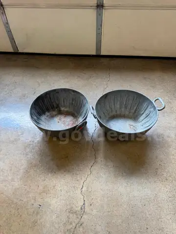 Metal Baskets & Crates