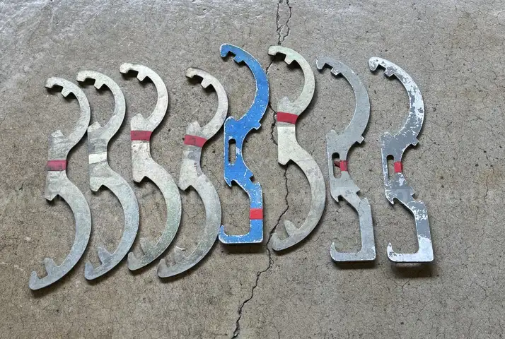 Spanner Wrenches (8) & Hydromax Spray Jet Car Washing Tool (1)