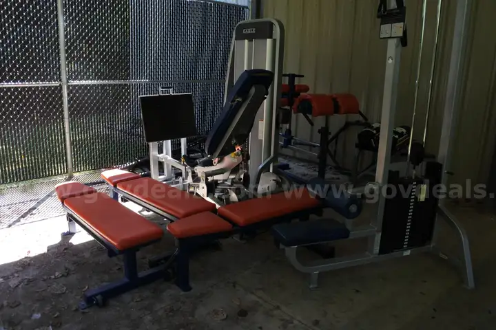 EQUIPMENT, LOT OF FITNESS