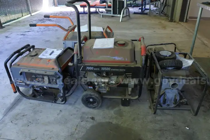 GENERATORS, LOT OF