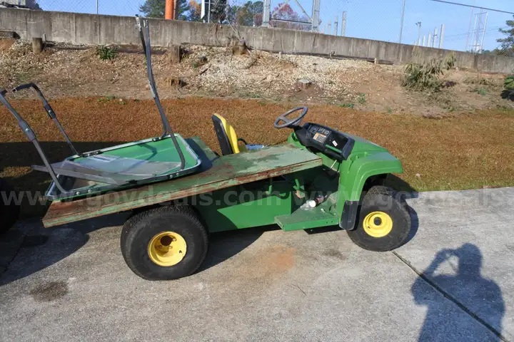 GATOR, JOHN DEERE