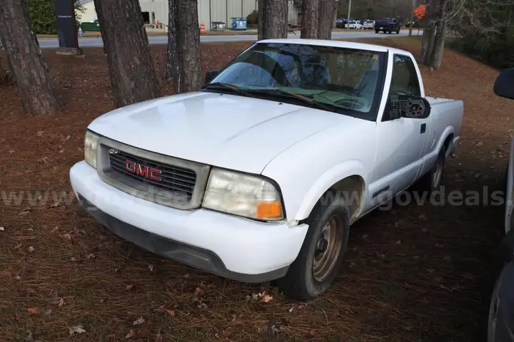 TRUCK, 1999 GMC SONOMA (PC# A0300545)
